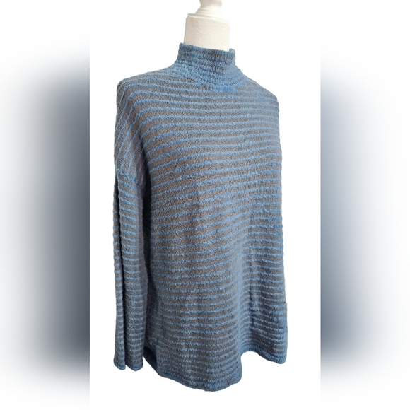 Chicos gray blue striped long sleeve turtleneck fuzzy comfy sweater size 2 US L - Picture 8 of 8
